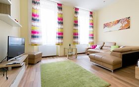 Luxury Apartment In The City Center
